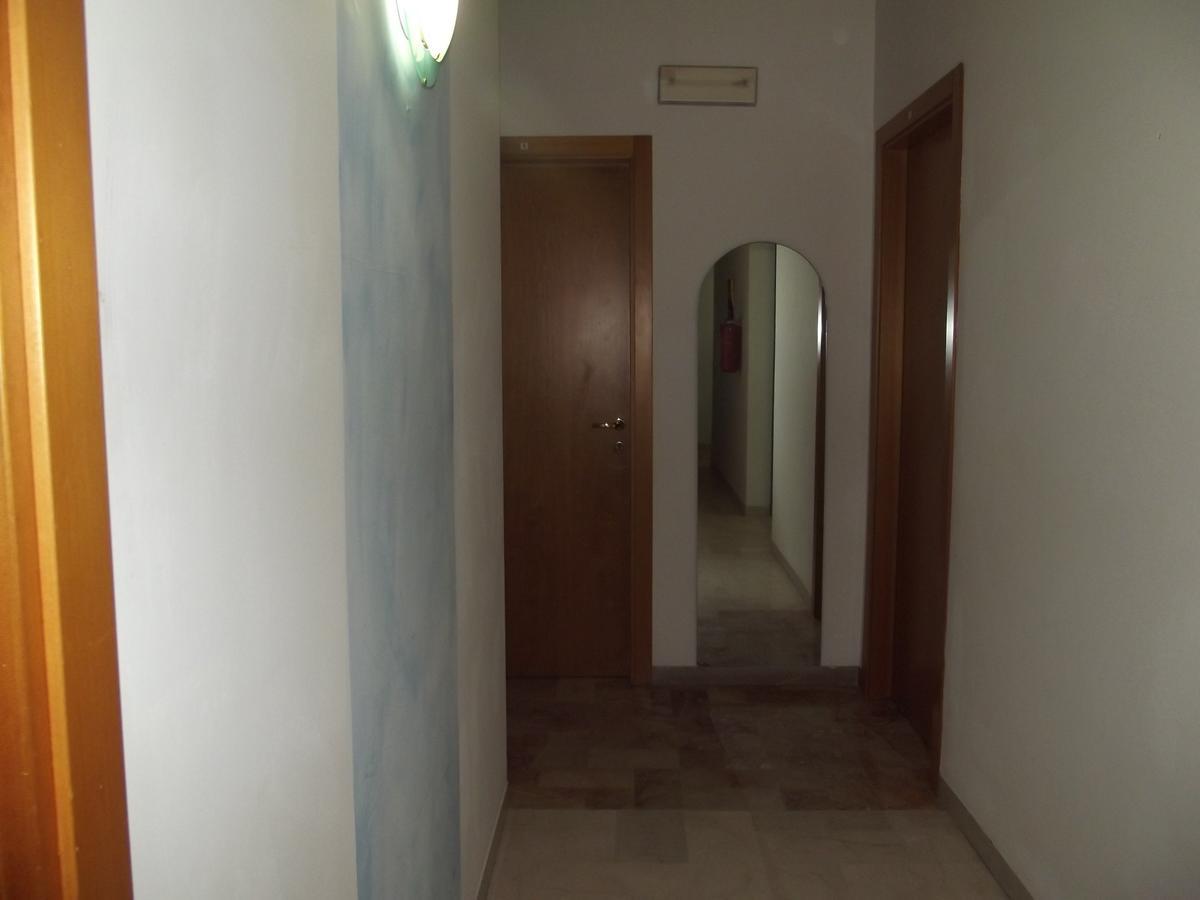 Hotel Sabbia D'Oro Pineto Buitenkant foto