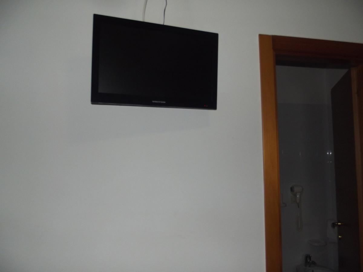 Hotel Sabbia D'Oro Pineto Buitenkant foto
