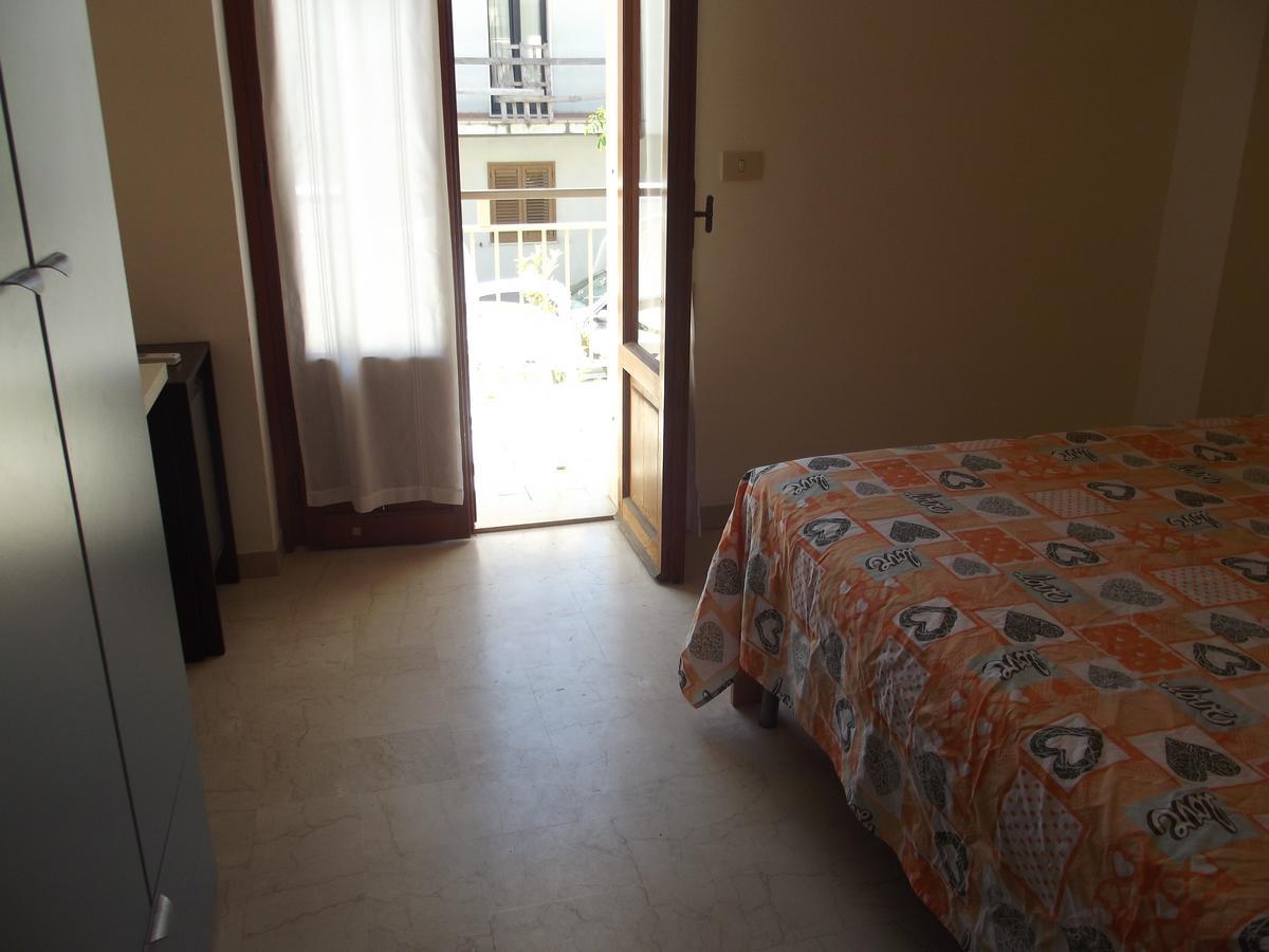 Hotel Sabbia D'Oro Pineto Buitenkant foto
