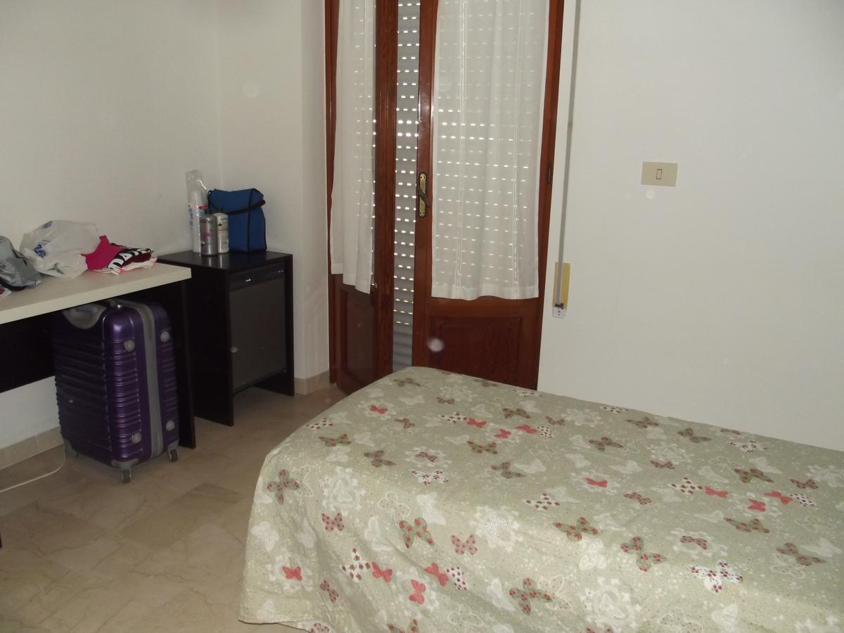 Hotel Sabbia D'Oro Pineto Buitenkant foto